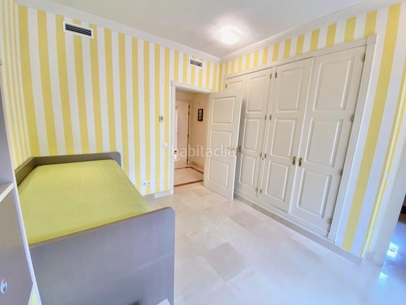 Foto 46b9f248-e19b-4eb5-9f62-dc75df29ce18. Miete appartement mit parking pool in bahía de Marbella Marbella