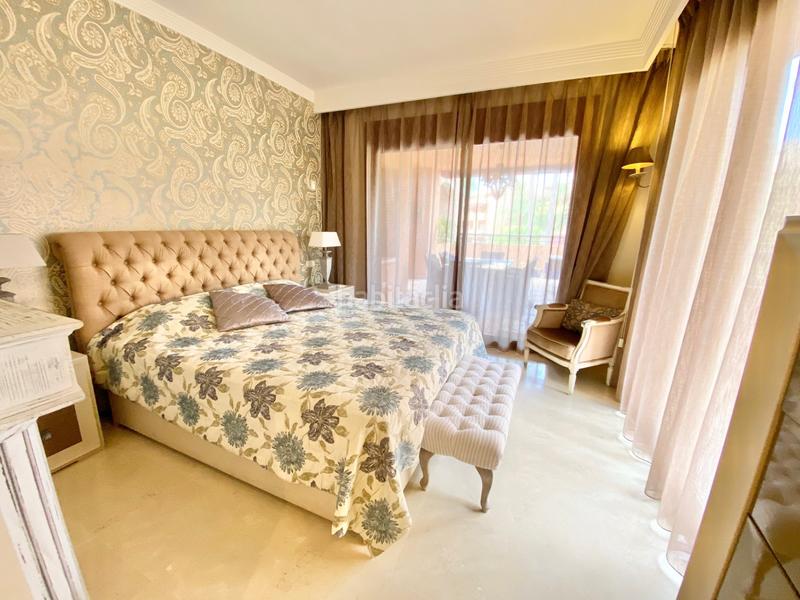 Foto 4831f520-2fad-4218-b2b1-bc33fb4cafbb. Miete appartement mit parking pool in bahía de Marbella Marbella