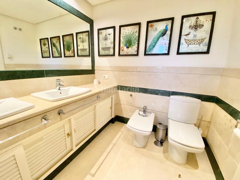Foto 73be7f58-7e2a-4c7c-bca4-df0e6c420484. Miete appartement mit parking pool in bahía de Marbella Marbella