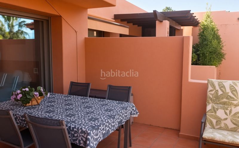 Foto 97423913-45ad-41d7-81b8-642ad7a810e0. Apartament amb aparcament piscina a Sotoserena Estepona