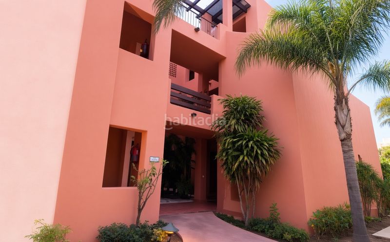 Foto d08a71dc-d23a-4436-9af9-963c5db95e8c. Apartament amb aparcament piscina a Sotoserena Estepona