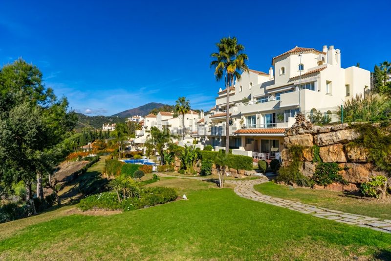Foto 4b645b19-3896-45b4-8874-3b55a6070e8d. Apartament amb aparcament piscina a los arqueros - puerto del almendro Benahavís