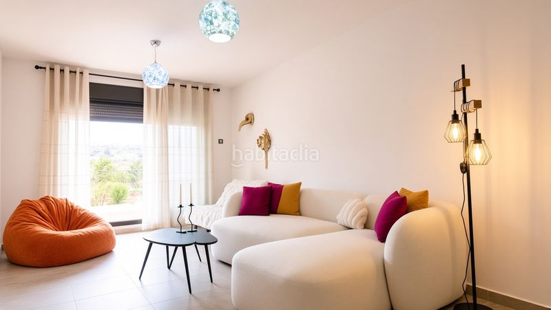 Foto bee30a64-f244-44f0-96ca-9cd4b749f17d. Ground floor with parking pool in Casares golf - Casares del sol Casares