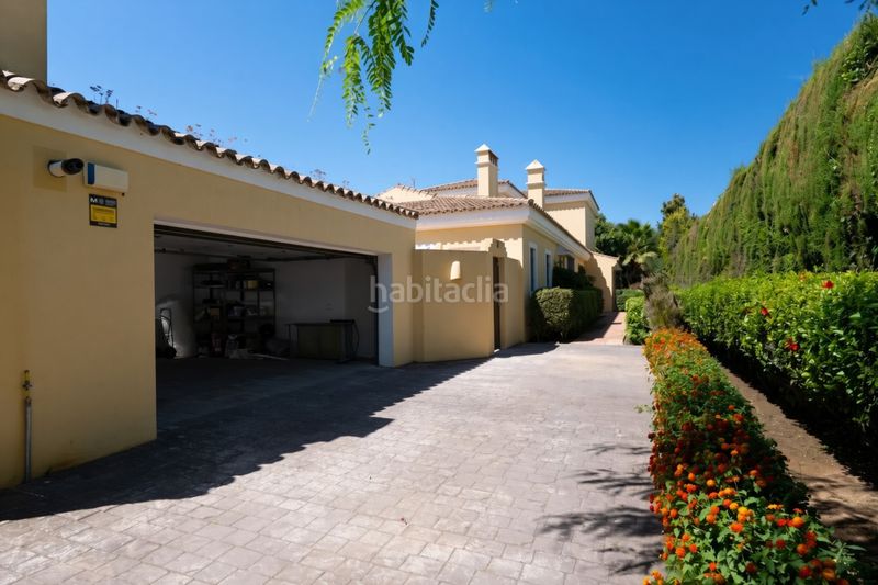 Foto 9d22e40a-efaf-4d47-8562-26c3eedf3882. Maison avec chauffage parking piscine dans puerto de Sotogrande-la marina Sotogrande