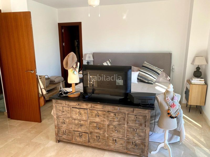 Foto b8b20619-e80b-4f72-ae75-6b6cce29d521. Àtic amb aparcament piscina a Guadalmina Baja Marbella