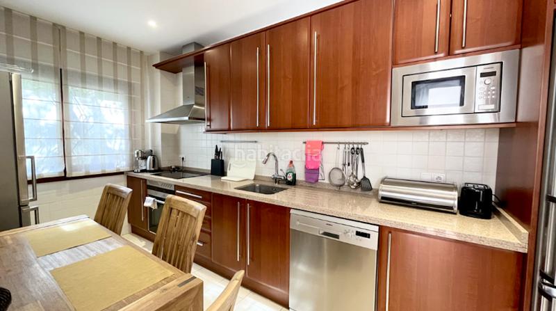 Foto 7e6bb064-d8a5-4d77-b1f8-2372c56be475. Alquiler planta baja apartamento en lomas del rey en Marbella