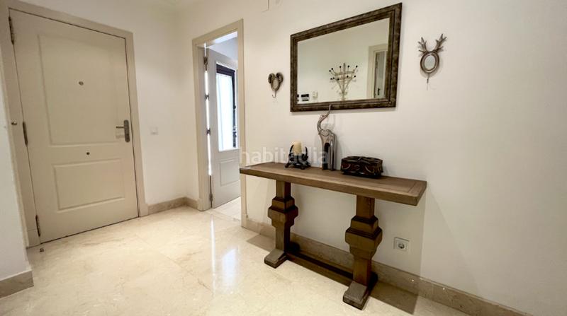 Foto 8e8886cb-83ee-441b-85c1-27feffd77353. Location rez-de-chaussée avec parking piscine dans Puente Romano Marbella