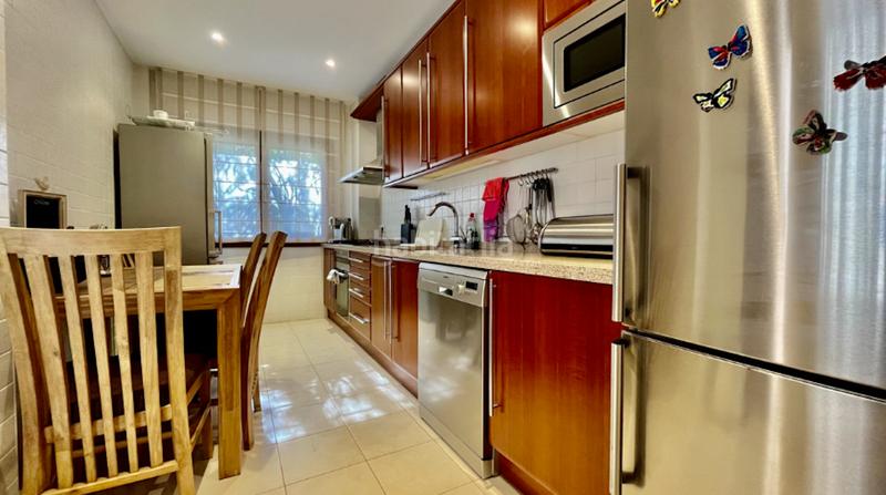 Foto 6d6f3f35-7ea8-456b-9739-6183901c7fbd. Rent ground floor with parking pool in Puente Romano Marbella