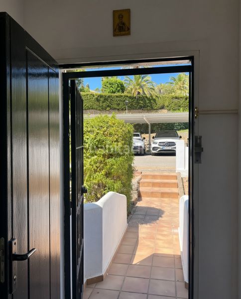 Foto 04612a72-e634-4608-afe8-8898cba3ebb4. Casa adossada amb aparcament piscina a Seghers Estepona