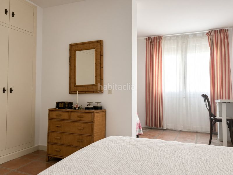 Foto 2a46a9e7-0fea-4c0f-bcf4-c734bb05a7e7. Casa adossada amb aparcament piscina a Seghers Estepona