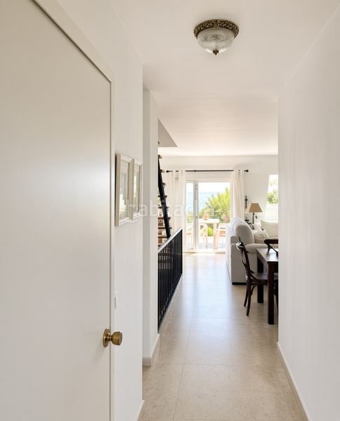 Foto a946acf7-08d0-4873-8c33-889e8dd9f591. Casa adossada amb aparcament piscina a Seghers Estepona