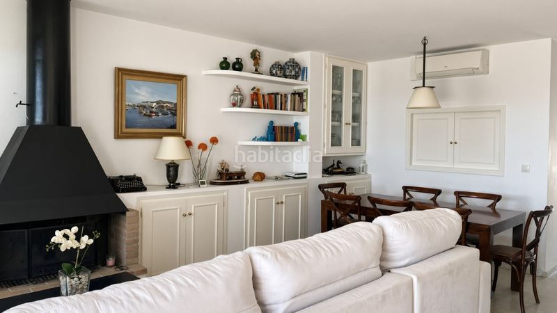 Foto b8a9a33d-ab78-43d0-9efb-38a584b932d1. Casa adossada amb aparcament piscina a Seghers Estepona