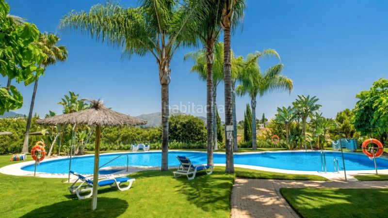 Foto 46d77363-d416-4a32-a211-0d7db0200189. Apartament amb aparcament piscina a La Alquería Benahavís