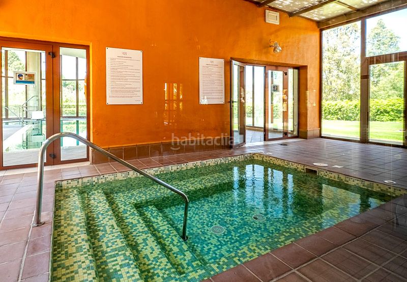 Foto 4745d031-2582-4377-83fe-087ba4b48f16. Apartament amb aparcament piscina a La Alquería Benahavís