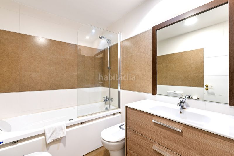 Foto 4875f98f-7493-4676-9a2f-925b06122ec1. Apartament amb aparcament piscina a La Alquería Benahavís