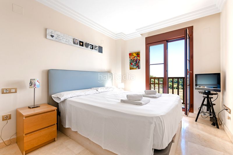 Foto fa9b3514-74cd-4616-9af7-bcd75243252c. Apartament amb aparcament piscina a La Alquería Benahavís