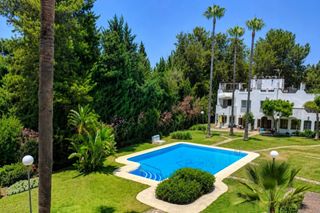 Casa pareada en Los Naranjos. Casa amplia, luminosa y lista para disfrutar