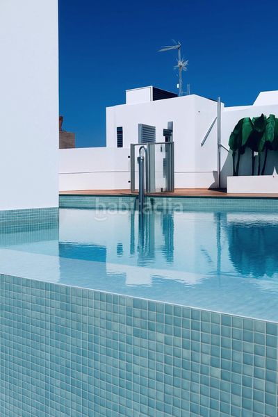 Foto 26b1bdf6-feab-47c0-9f90-f3e44d4a4c70. Planta baja apartamento nuevo totalmente amueblado en puerto en Estepona