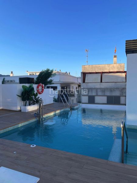 Foto 4f1e7b54-bce7-4591-a014-db01a8aa220d. Planta baja apartamento nuevo totalmente amueblado en puerto en Estepona