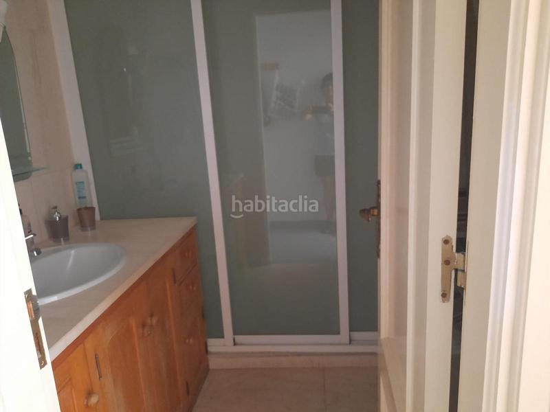 Foto 94293666-5c07-4c8b-93d9-bdf69472df00. Piccolo appartamento con parcheggio in Centro Estepona