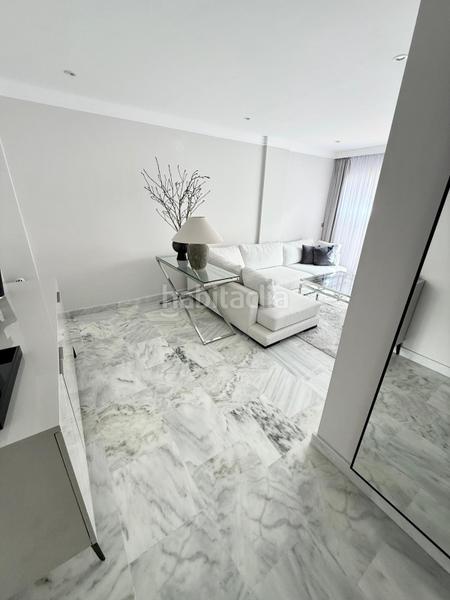 Foto b77f8a71-e195-4014-8174-ef718a8e43a2. Apartament amb calefacció aparcament piscina a Los Flamingos Benahavís
