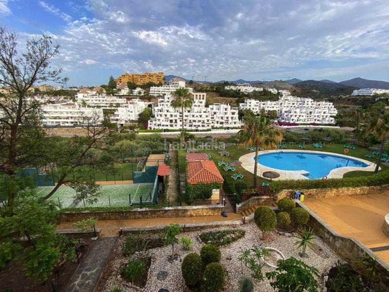 Foto 54b4725a-8a63-472d-be36-8f1cf616dc84. Ground floor with parking pool in La Concha - Resina Golf Estepona