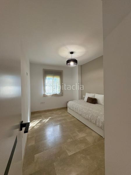 Foto 872501fe-cc81-4de9-bd82-5234f75156f3. Ground floor with parking pool in La Concha - Resina Golf Estepona