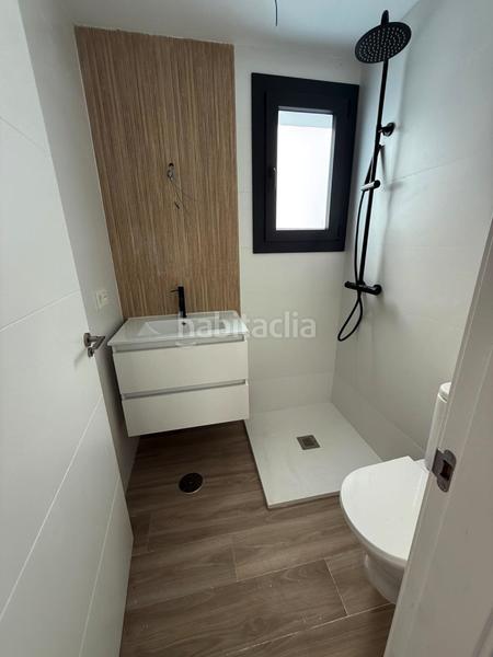 Foto f5d3c26f-6827-429d-935f-c7988474f4cf. Maison avec parking dans Manilva pueblo Manilva