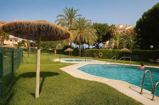 Piccolo appartamento in La Concha - Resina Golf. Magnífica vivienda reformada y amueblada en sun park