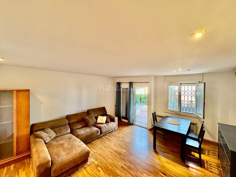 Foto 0b98ceff-2eb3-4f33-8fc2-33146d73230c. Flat with heating in La Font d´en Fargues Barcelona