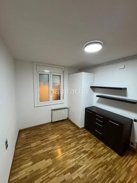 Foto ed9d139f-ab77-4f7d-bd9b-d4fb5f11a2a4. Flat with heating in La Font d´en Fargues Barcelona