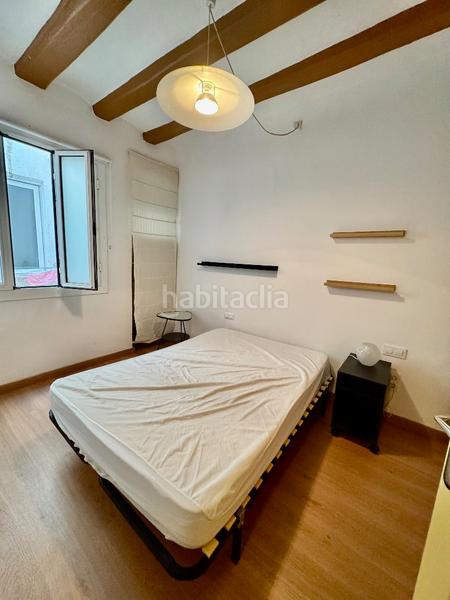 Foto 16b17c6b-86a4-4b90-8704-6032a3b4eeba. Rent apartment in Gòtic Barcelona