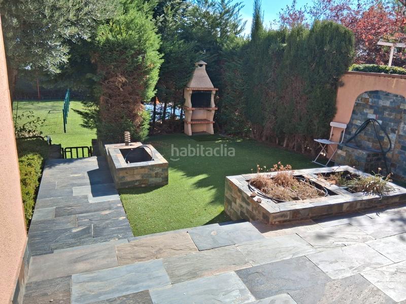 Foto d3d224f7-c32f-415f-ba2a-0a34df140595. Casa adossada amb calefacció piscina a La Navata Galapagar