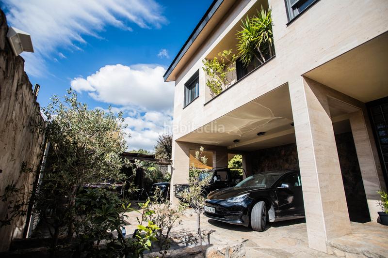 Foto 183ec4a1-2013-4ea6-81f2-8f5a36bbefee. Chalet avec cheminée chauffage parking piscine dans Galapagar