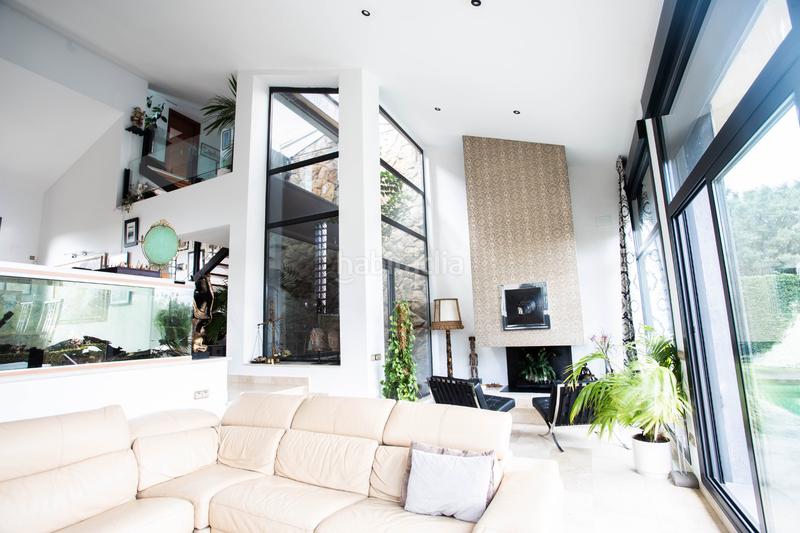 Foto 2e761d9d-b684-4d55-872b-44c8c2e8d26a. Chalet avec cheminée chauffage parking piscine dans Galapagar