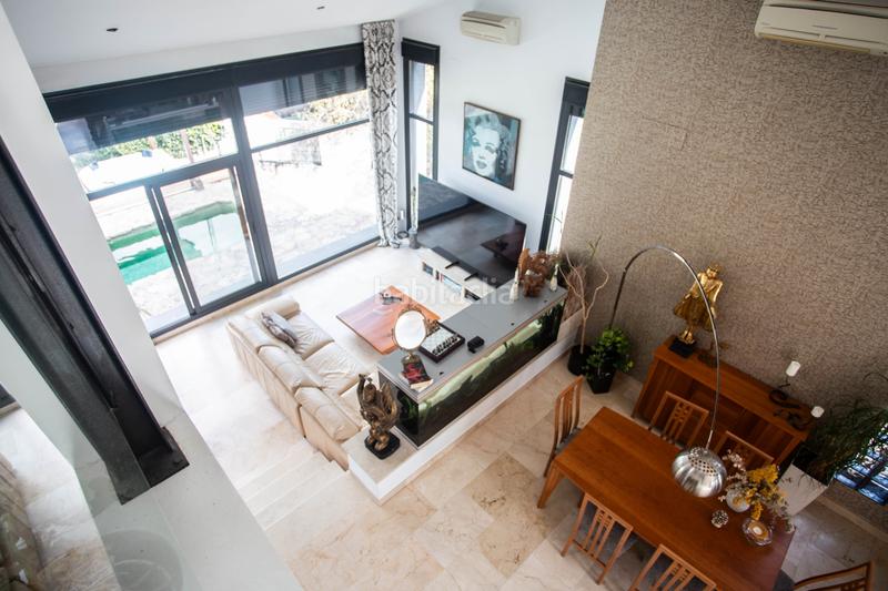 Foto 4f0cc04d-244e-443a-8772-36dcc22a0931. Chalet avec cheminée chauffage parking piscine dans Galapagar