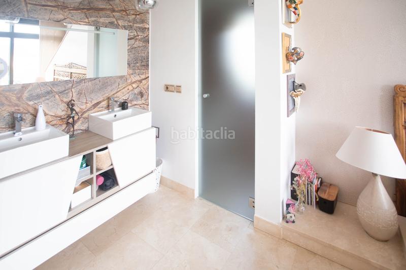 Foto 5f5e9ead-33db-4317-8fed-d69d972efa3b. Chalet avec cheminée chauffage parking piscine dans Galapagar