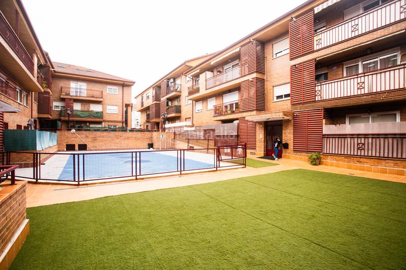 Foto 2419d7f3-ae4d-4152-be1c-137d53308078. Ground floor with pool in Casa Amarilla Galapagar