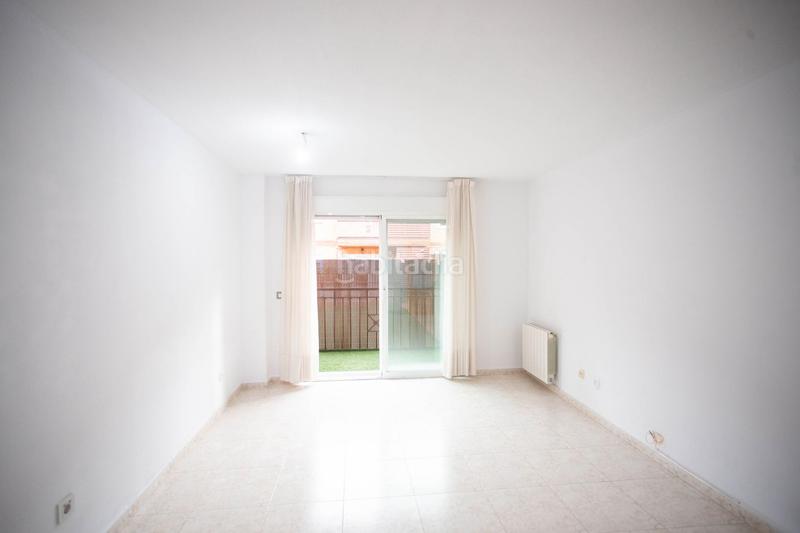 Foto 52208786-d8f1-4a52-a1b7-e5ec6d5bc513. Ground floor with pool in Casa Amarilla Galapagar