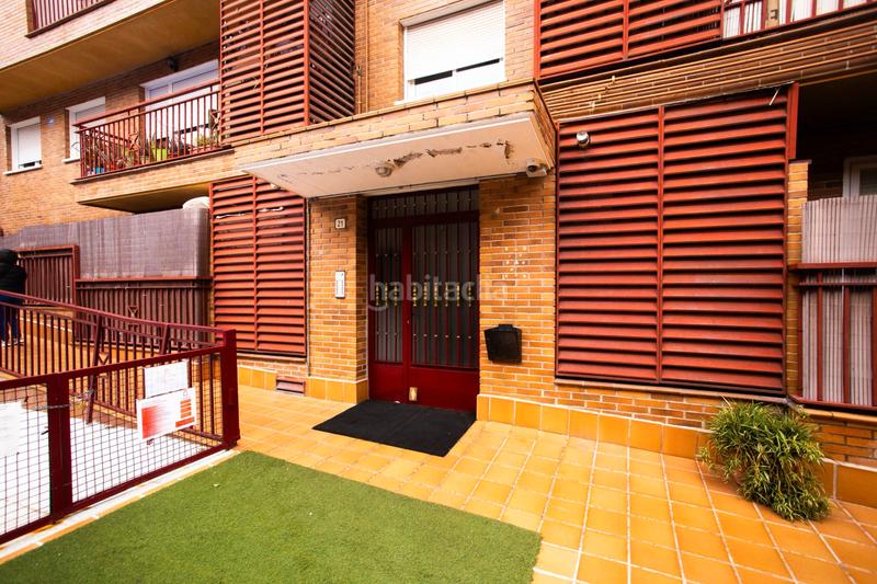 Foto 8d524135-e3a6-494f-a171-fb26cb7f4ed8. Ground floor with pool in Casa Amarilla Galapagar