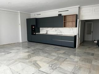 Lloguer Pis a Argüelles. Amplio piso en alquiler con plaza de garaje incluido