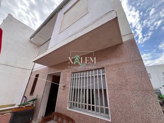 Casa in Moncófar Pueblo. Casa en venta en moncofa, 4 dormitorios.