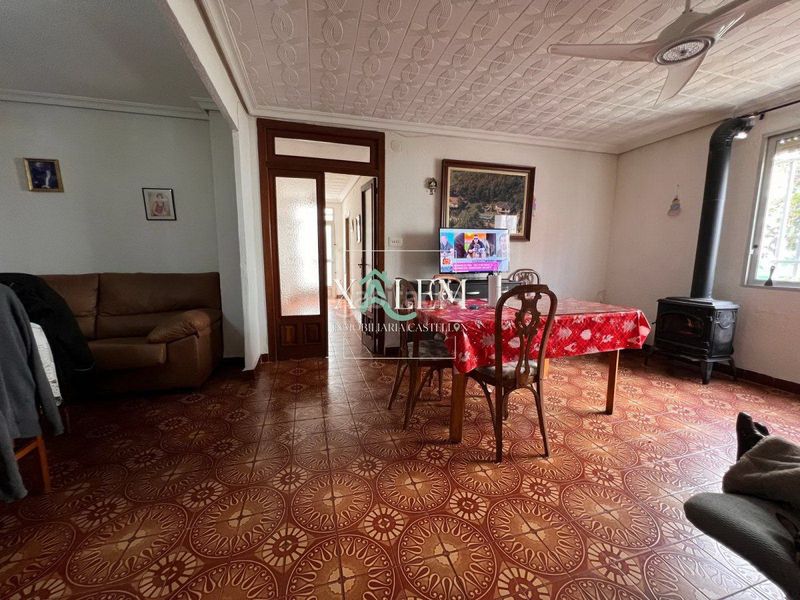 Foto e5bea497-0e28-45ca-ab19-a7da3524ea14. Casa amb aparcament a Moncófar Pueblo Moncofa