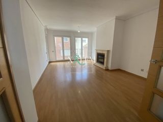 Piso en Piscinas. Piso en venta en villarreal  vilareal, 3 dormitorios.