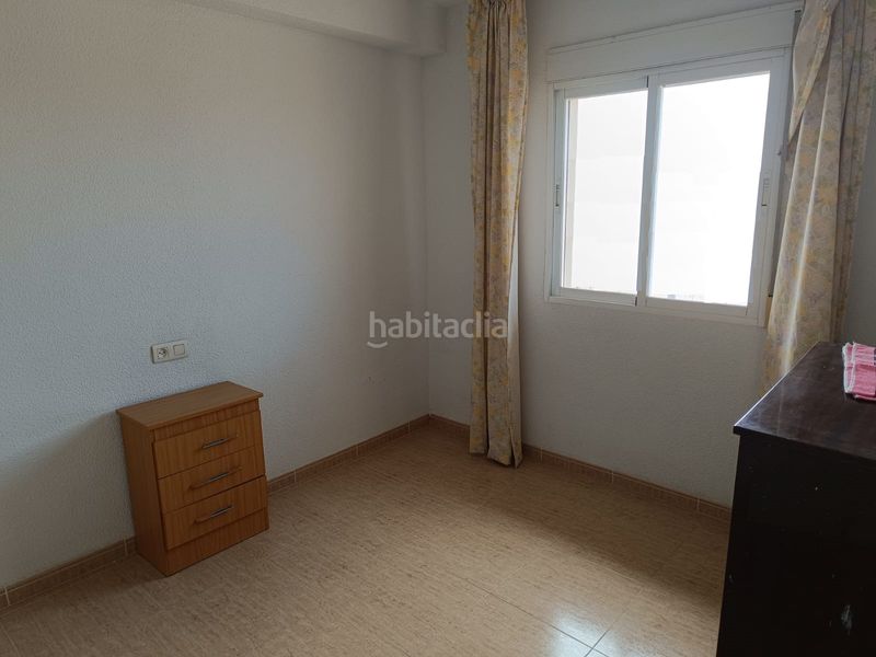Foto d799cef9-73dd-4954-9bc1-fc8c34fd8aff. Pis a Motril ciudad Motril