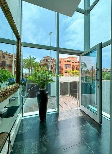 Foto b89a74ed-5b07-47f0-a474-ed6f936e4d8b. Chalet avec parking piscine dans Playa de Granada Motril