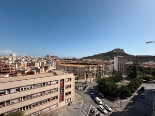 Appartement à Avinguda alcoi 9. Piso en avenida de alcoy,9.