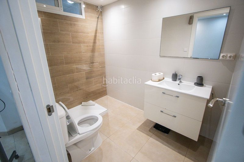 Foto adcf3be8-b93d-4730-9e07-83fdf21cef84. Edifici a calle diaz moreu 58 a San Antón Alicante