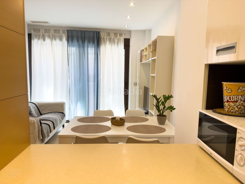 Foto e0aa54b9-0b9e-438d-8257-5599ad67616f. Edifici a calle diaz moreu 58 a San Antón Alicante
