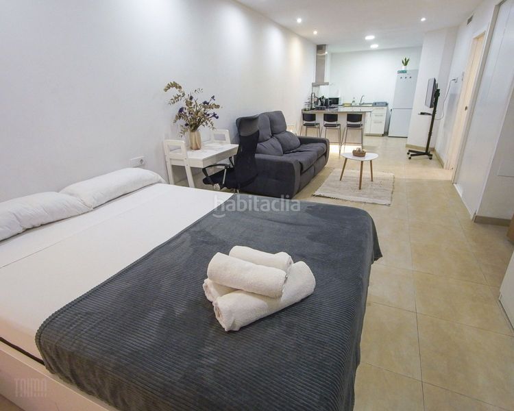 Foto f0fee04b-7076-4eee-a32c-78dca4a8ddbe. Edifici a calle diaz moreu 58 a San Antón Alicante